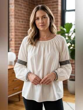 Elizabeth and James White Embroidered Peasant Blouse Boho Top Size L